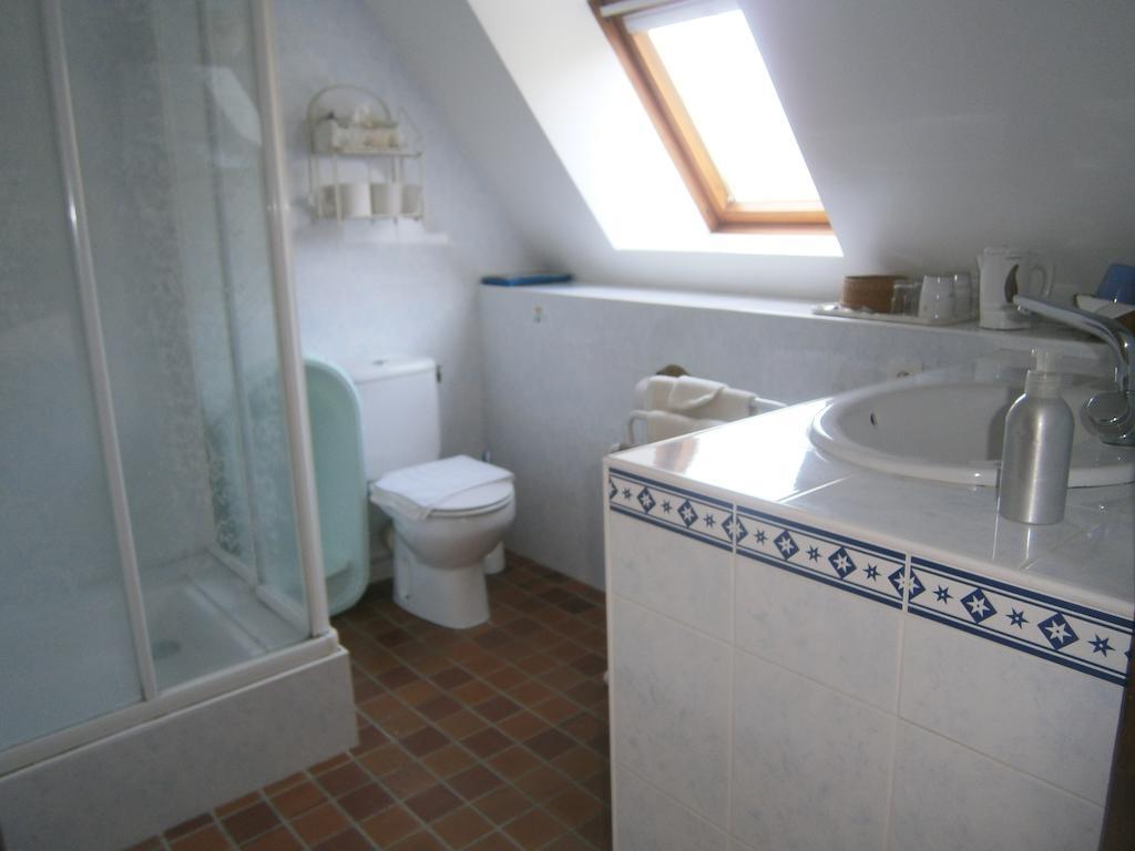 Bed and Breakfast Les Chaumieres De Kerimel Ploemel Exterior foto