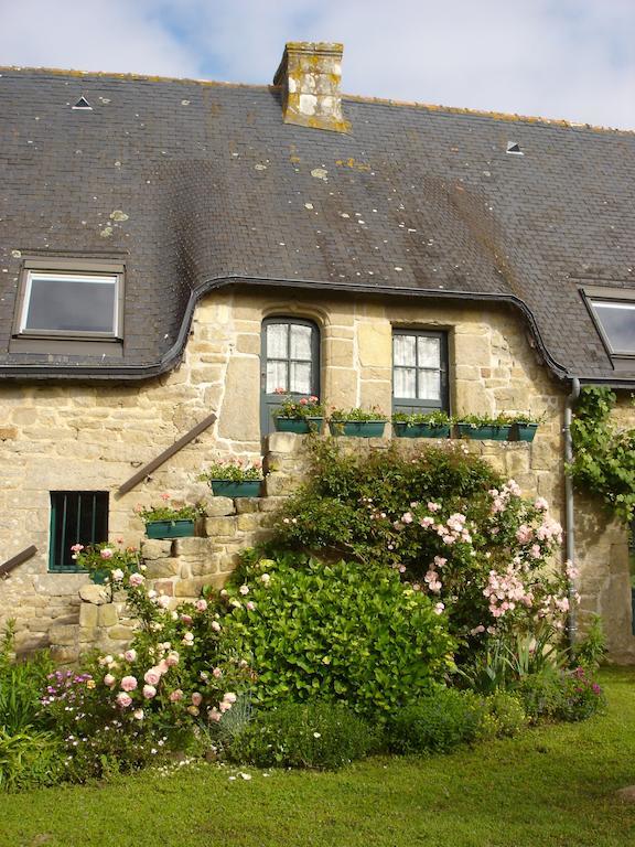 Bed and Breakfast Les Chaumieres De Kerimel Ploemel Exterior foto